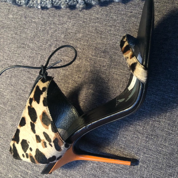 Burberry Askham Sandals - Picture 2 of 10